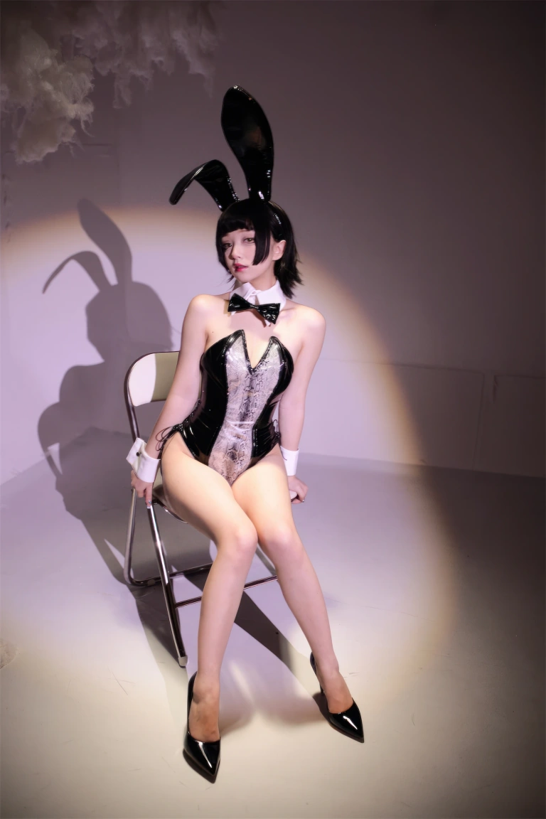 花铃《蛇女郎》主题写真：51张全套美图