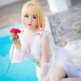 焖焖碳《FGO 尼禄礼服》主题写真：27张全套美图
