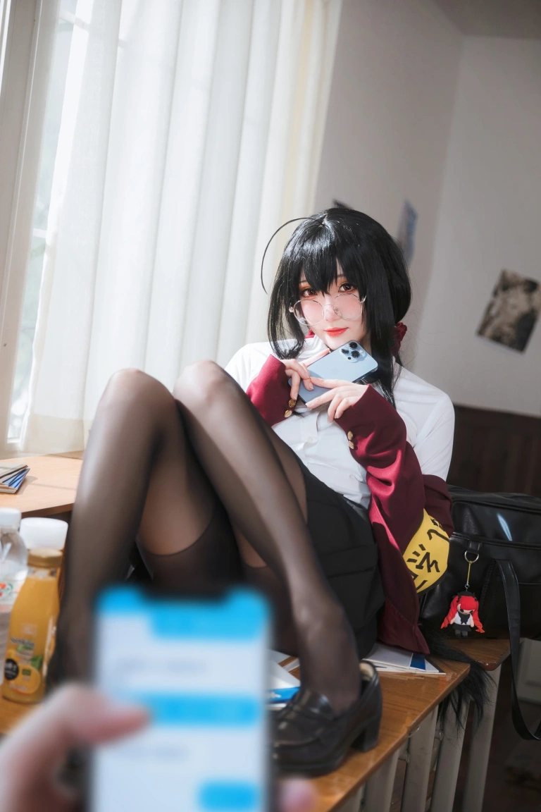 瓜希酱《大凤JK》主题写真：30张全套美图