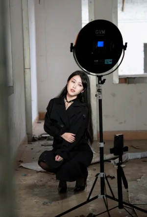 不呆猫《女同事》主题写真：116张全套美图，含1个视频