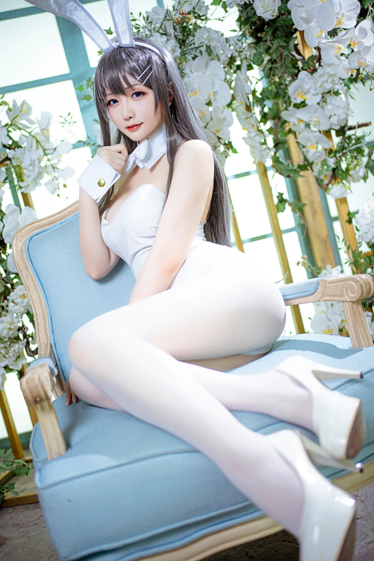 星之迟迟《樱岛麻衣兔女郎》主题写真：41张全套美图，含11个视频