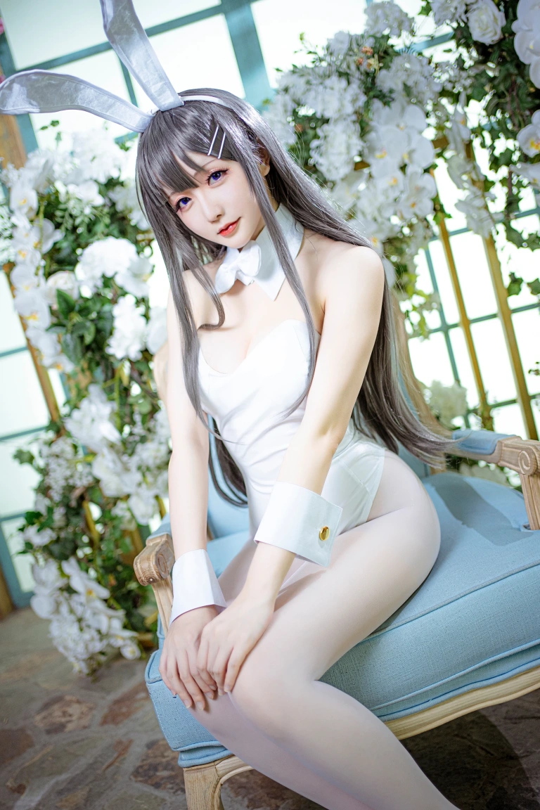 星之迟迟《樱岛麻衣兔女郎》主题写真：41张全套美图，含11个视频