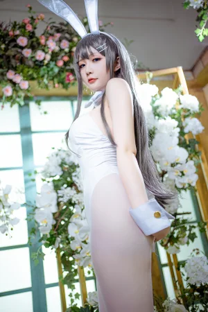 星之迟迟《樱岛麻衣兔女郎》主题写真：41张全套美图，含11个视频