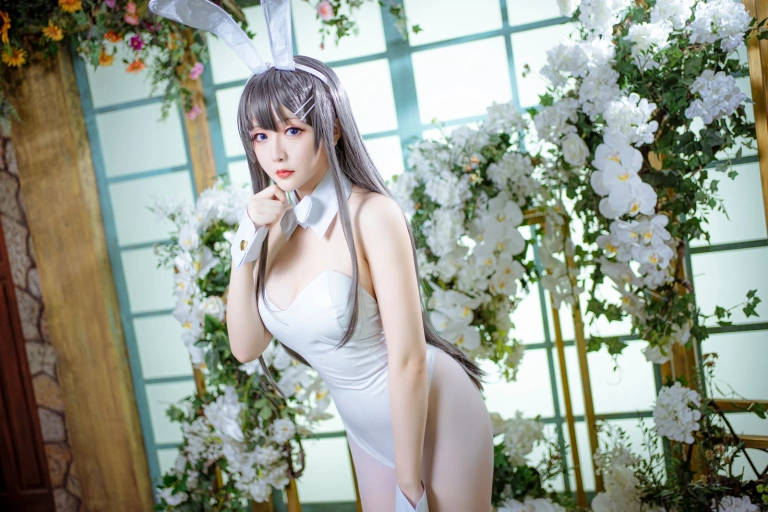 星之迟迟《樱岛麻衣兔女郎》主题写真：41张全套美图，含11个视频