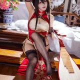 是一只熊仔《碧蓝航线 大凤 旗袍》主题写真：50张全套美图