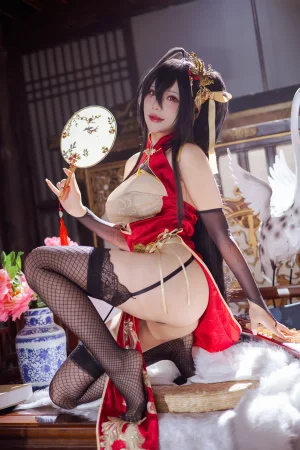 是一只熊仔《碧蓝航线 大凤 旗袍》主题写真：50张全套美图