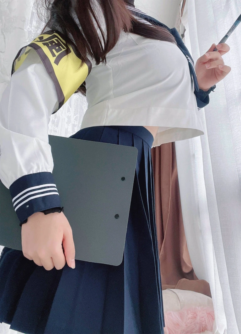 白烨《风纪委员》主题写真：60张全套美图