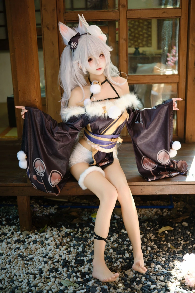 九柒喵《拉菲兔兔城主》主题写真：60张全套美图