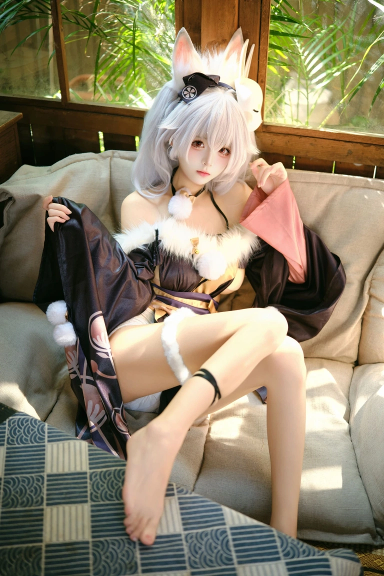 九柒喵《拉菲兔兔城主》主题写真：60张全套美图