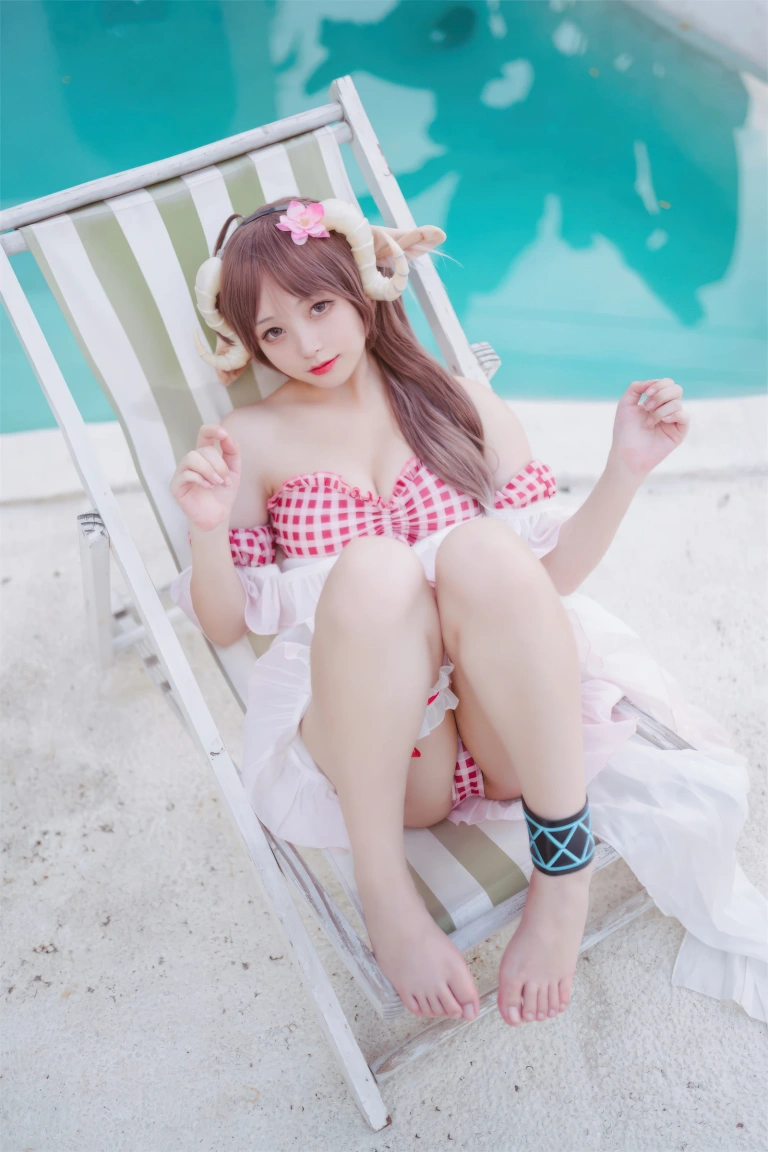 花铃《小羊夏卉》主题写真：34张全套美图