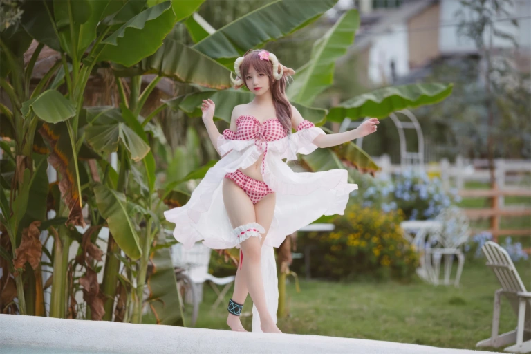 花铃《小羊夏卉》主题写真：34张全套美图