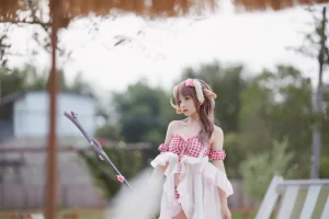 花铃《小羊夏卉》主题写真：34张全套美图