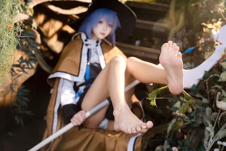 九柒喵《无职转生 洛琪希·米格路迪亚原皮》主题写真：36张全套美图