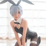 木棉棉《蕾姆兔女郎》主题写真：60张全套美图