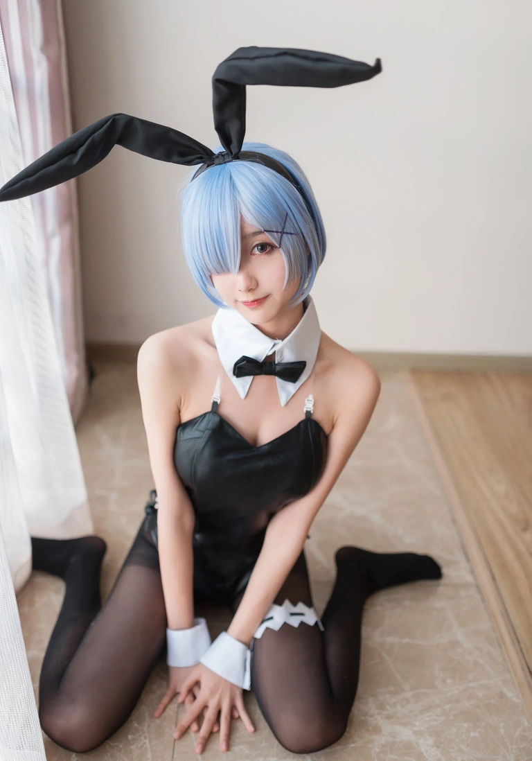 木棉棉《蕾姆兔女郎》主题写真：60张全套美图