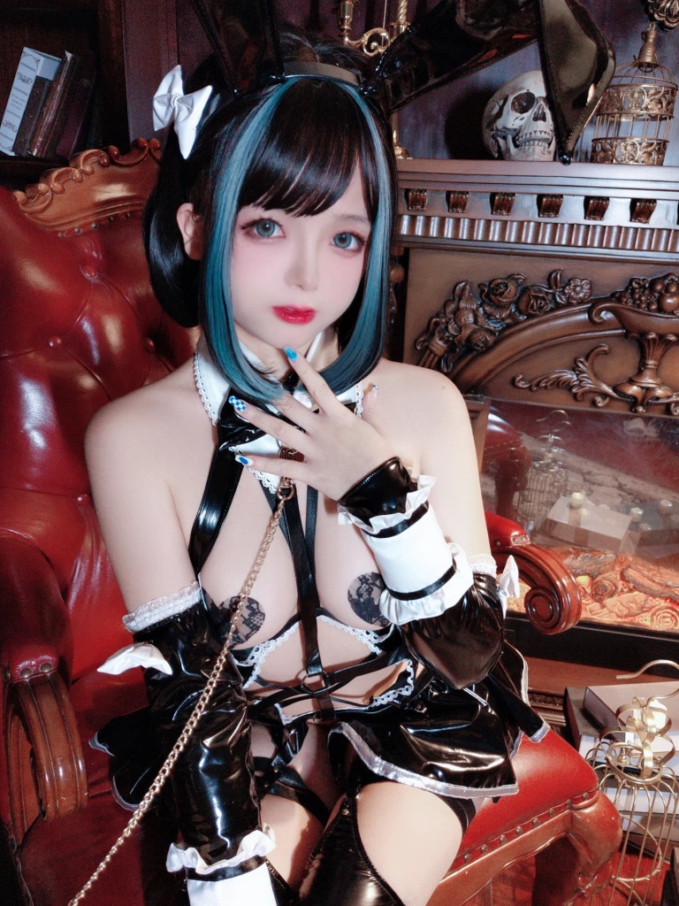 日奈娇(椎名莜)《万圣恶魔皮衣》主题写真：66张全套美图