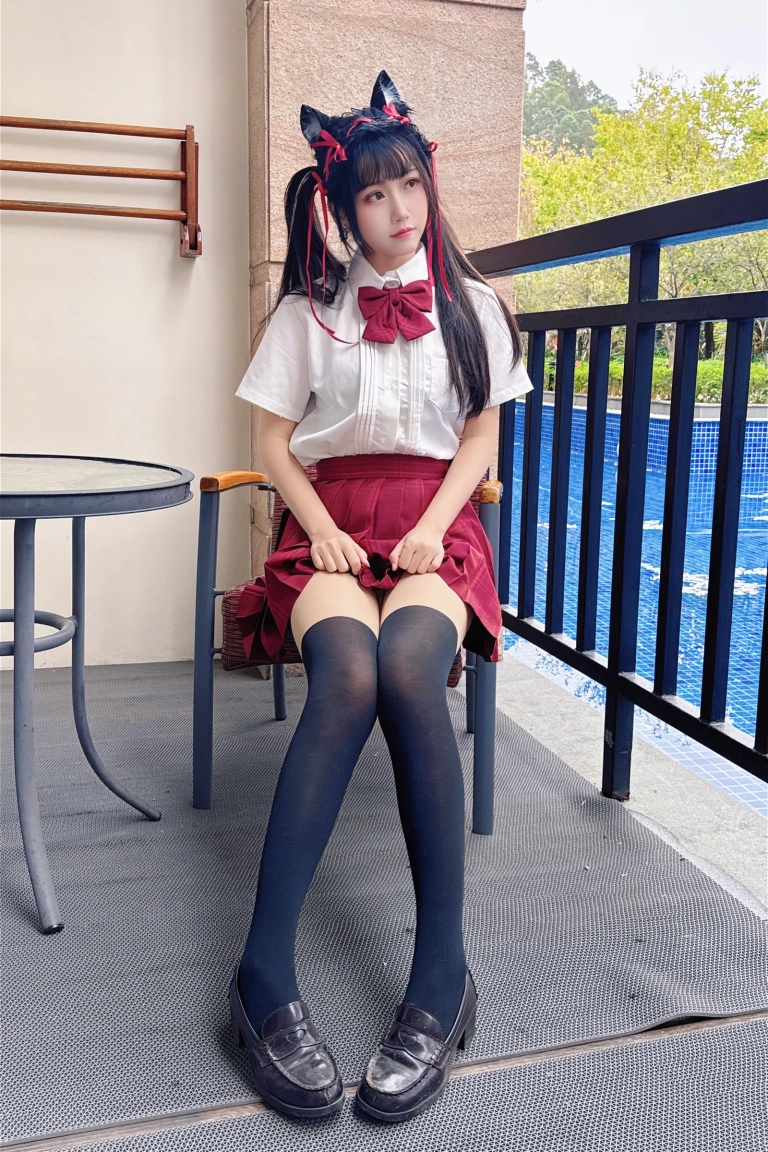 不呆猫《温泉双马尾JK》主题写真：22张全套美图，含1个视频