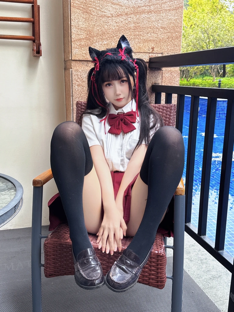 不呆猫《温泉双马尾JK》主题写真：22张全套美图，含1个视频