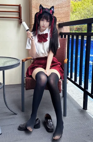 不呆猫《温泉双马尾JK》主题写真：22张全套美图，含1个视频