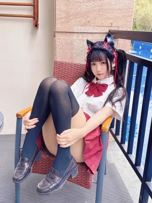 不呆猫《温泉双马尾JK》主题写真：22张全套美图，含1个视频