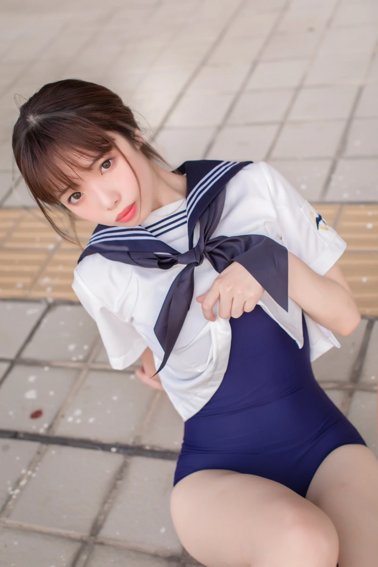 雯仔不讲道理《JK》主题写真：20张全套美图