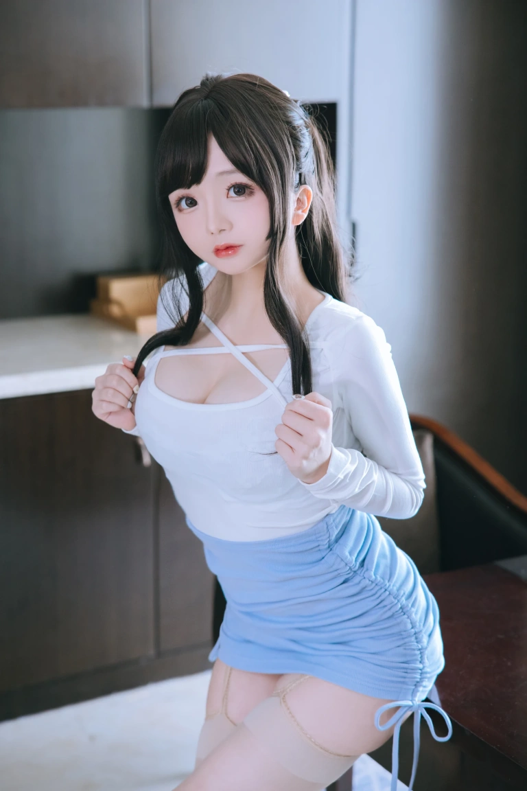 日奈娇(椎名莜)《私人秘书》主题写真：110张全套美图