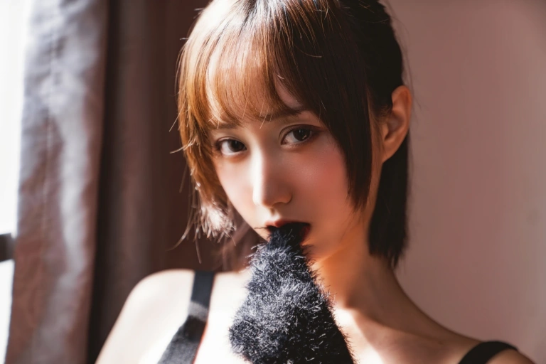 木棉棉《黑丝私房》主题写真：83张全套美图