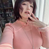 阿半今天很开心《兴趣使然的自拍包》主题写真：87张全套美图，含5个视频