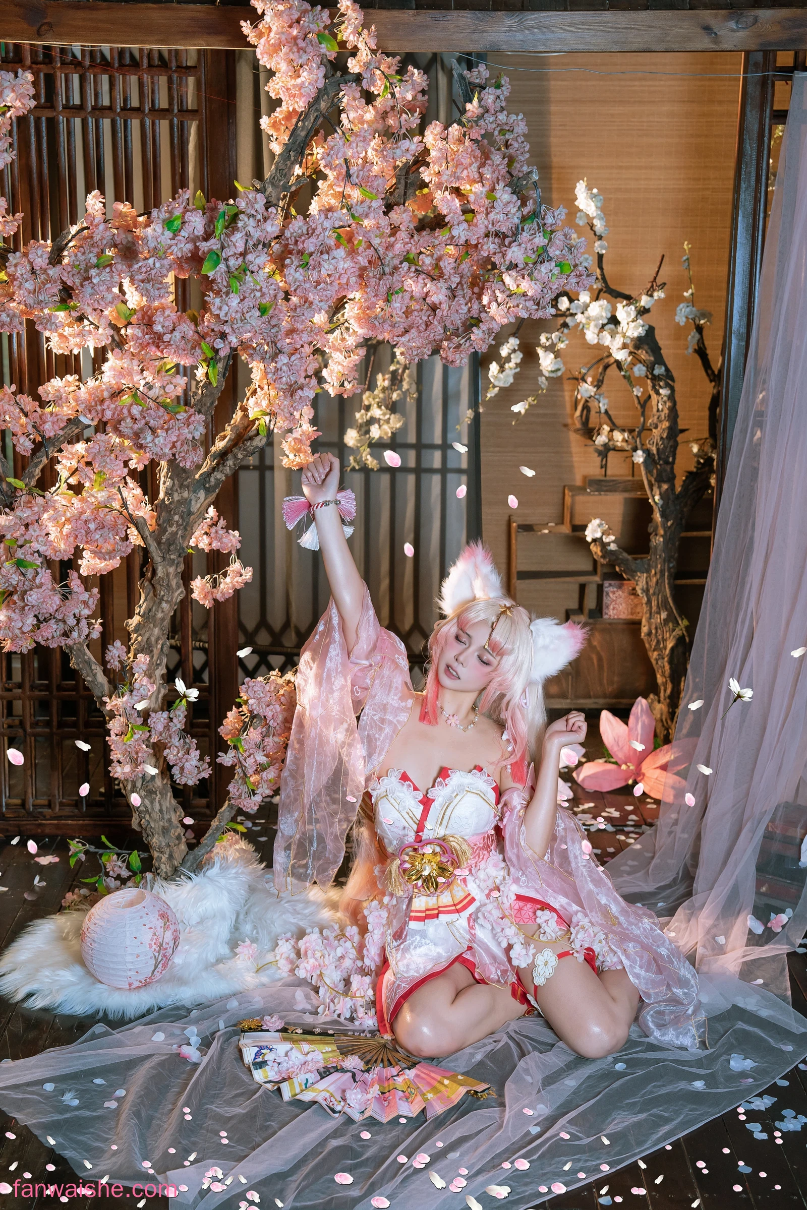 七月喵子 七月喵子 NO.050 - 胡桃和殷紫萍cos