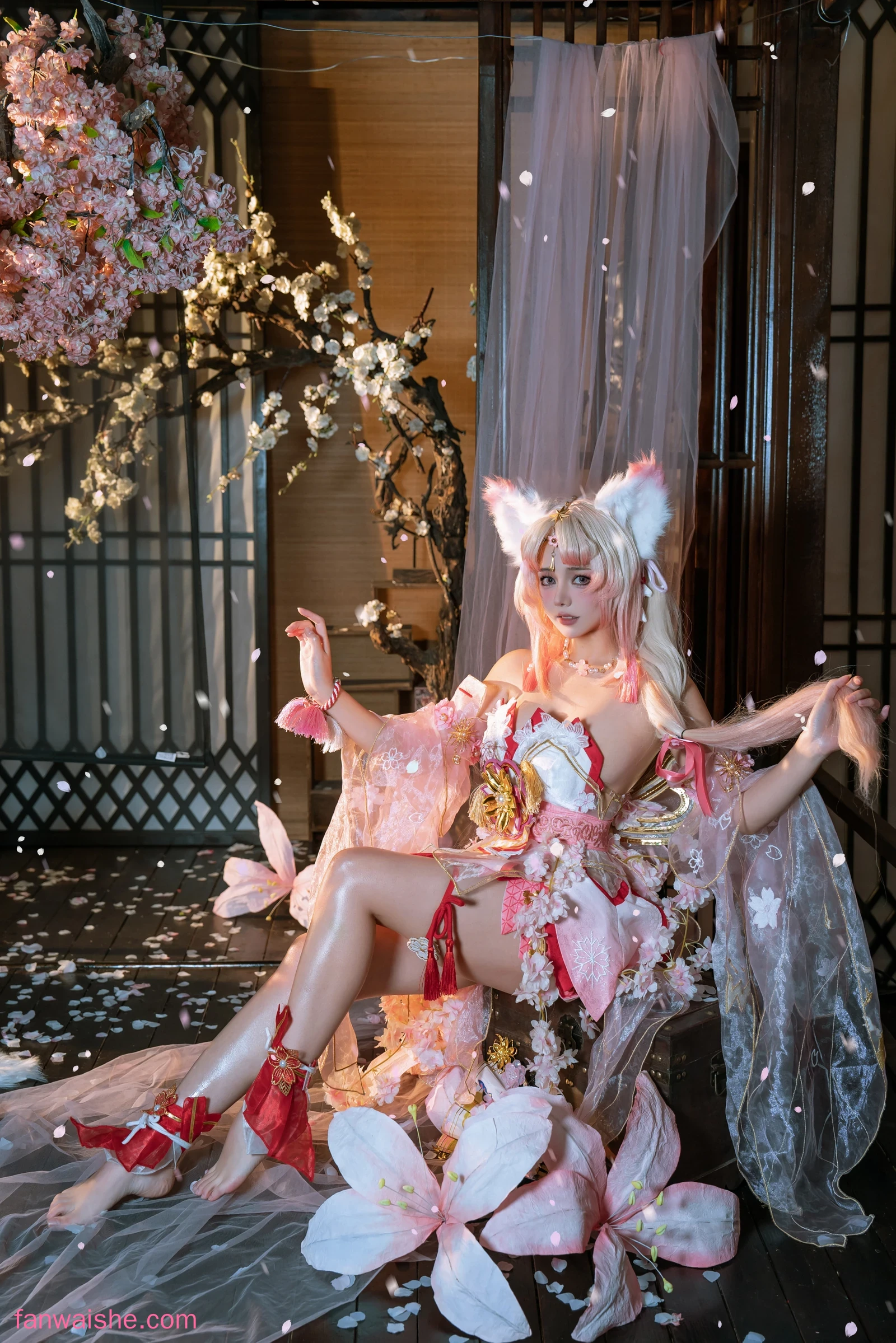 七月喵子 七月喵子 NO.050 - 胡桃和殷紫萍cos