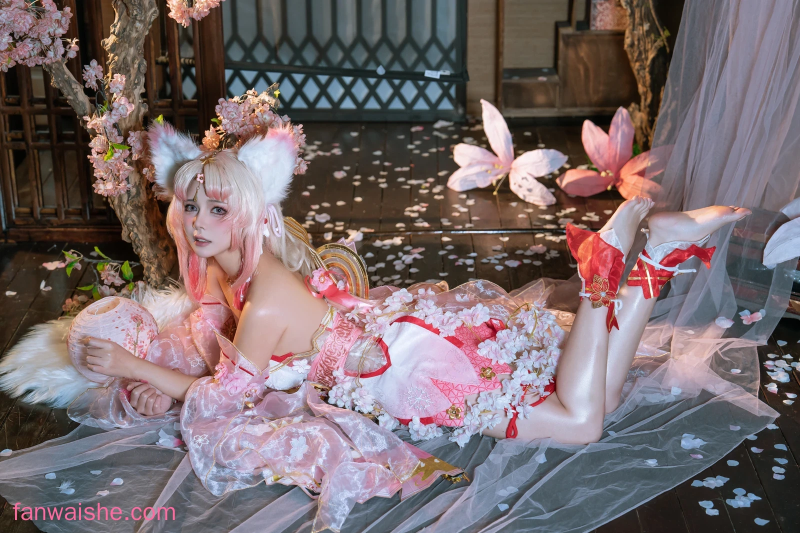 七月喵子 七月喵子 NO.050 - 胡桃和殷紫萍cos