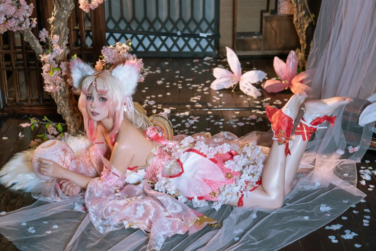 七月喵子《胡桃和殷紫萍cos》主题写真：109张全套美图