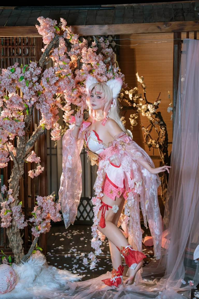七月喵子《胡桃和殷紫萍cos》主题写真：109张全套美图