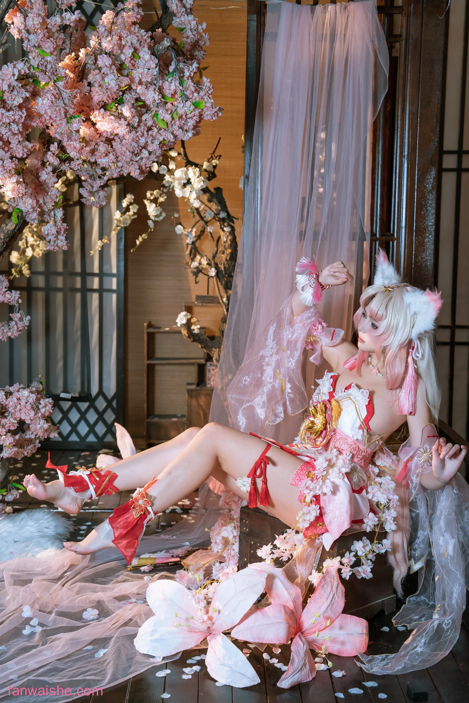七月喵子 七月喵子 NO.050 - 胡桃和殷紫萍cos