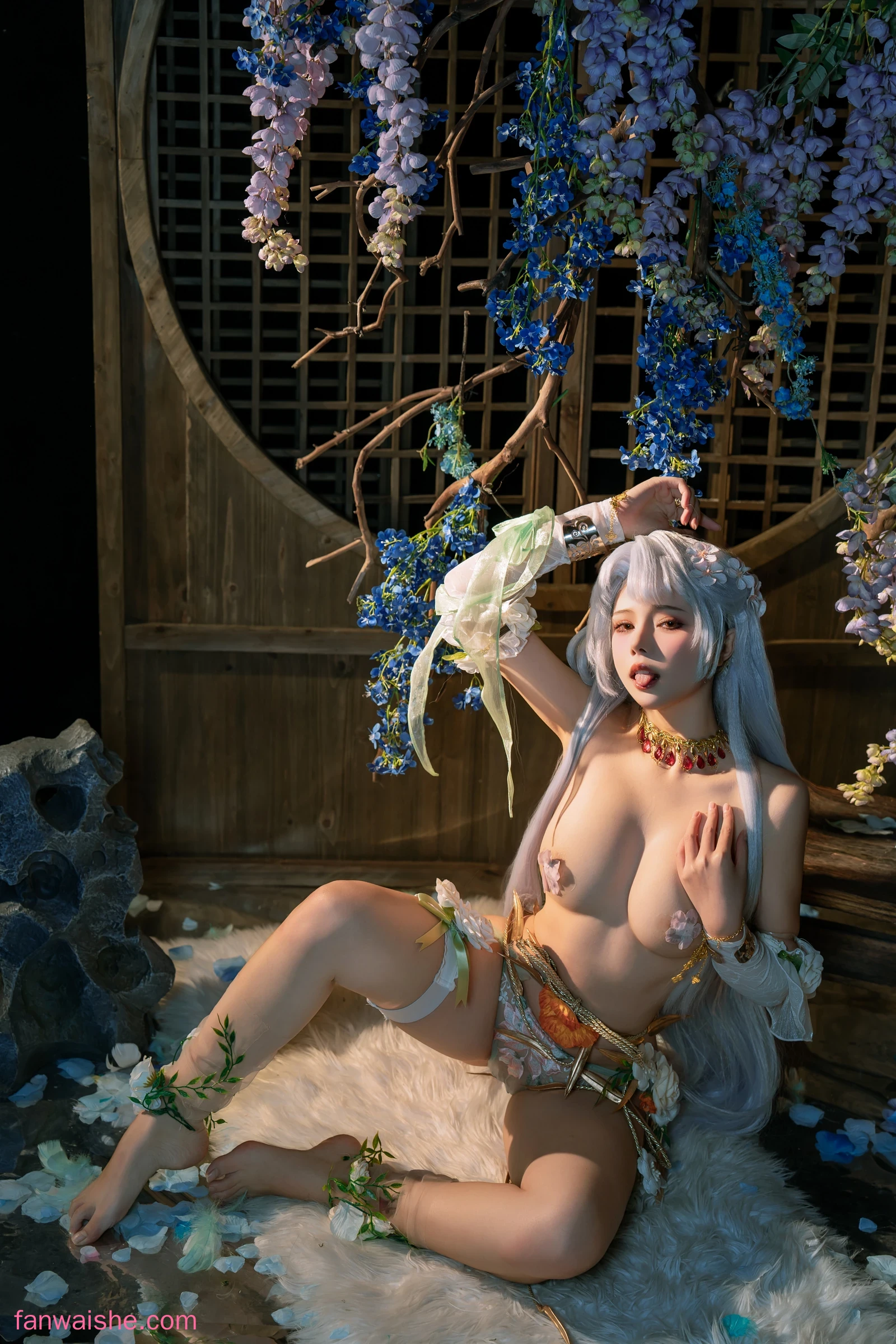 七月喵子 七月喵子 NO.050 - 胡桃和殷紫萍cos