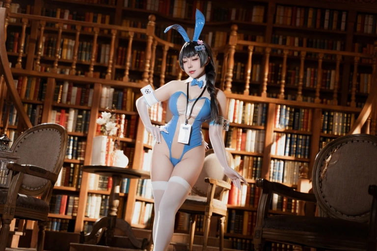 虎森森《NIKKE 胜利女神 梅里兔》主题写真：30张全套美图