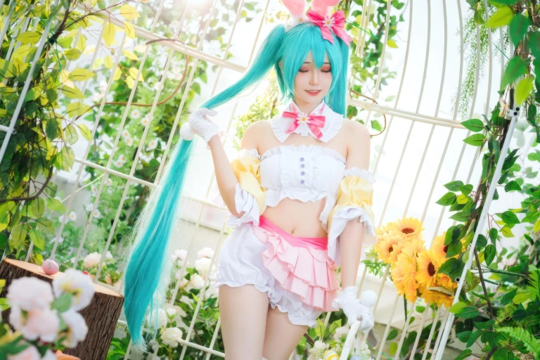 焖焖碳《初音未来复活节兔子》主题写真：22张全套美图