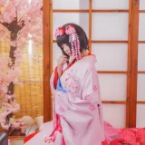 桜桃喵《加藤惠 和服》主题写真：23张全套美图