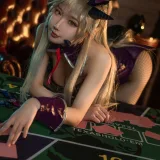 阿包也是兔娘《黑枪呆兔女郎》主题写真：25张全套美图