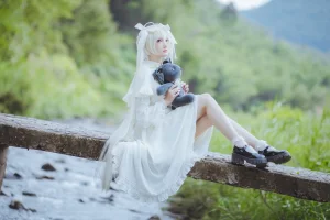 瓜希酱《春日野穹》主题写真：25张全套美图