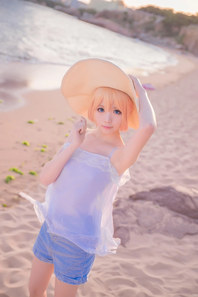 星之迟迟《乱藤四郎》主题写真：28张全套美图