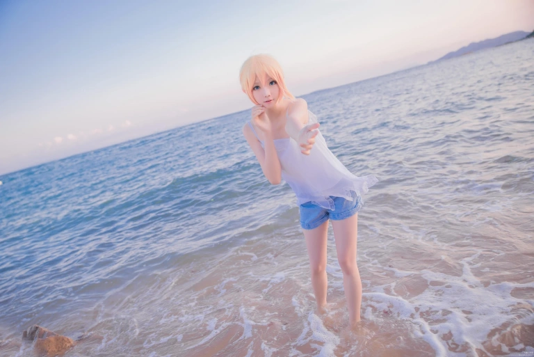 星之迟迟《乱藤四郎》主题写真：28张全套美图