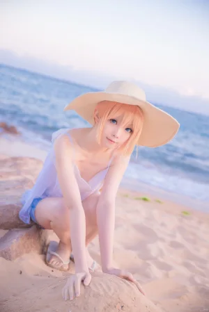 星之迟迟《乱藤四郎》主题写真：28张全套美图