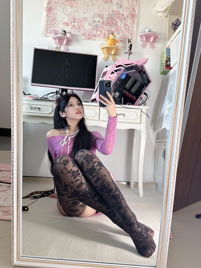 不呆猫《新浴室人妻》主题写真：31张全套美图