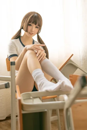 桃良阿宅《体操服》主题写真：31张全套美图