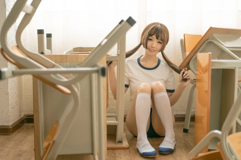 桃良阿宅《体操服》主题写真：31张全套美图
