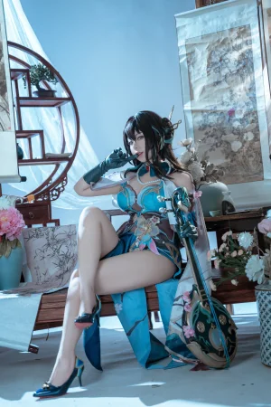 虎森森《崩坏·星穹铁道 阮梅》主题写真：50张全套美图