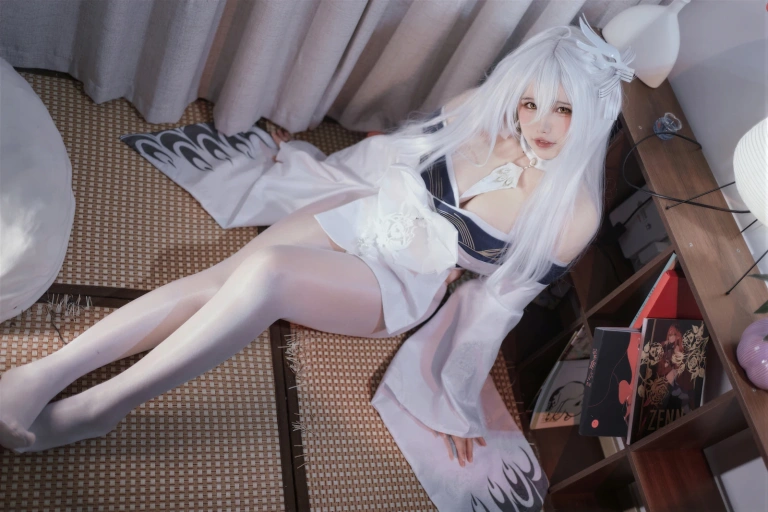 阿半今天很开心《碧蓝航线 白凤和服》主题写真：60张全套美图，含1个视频