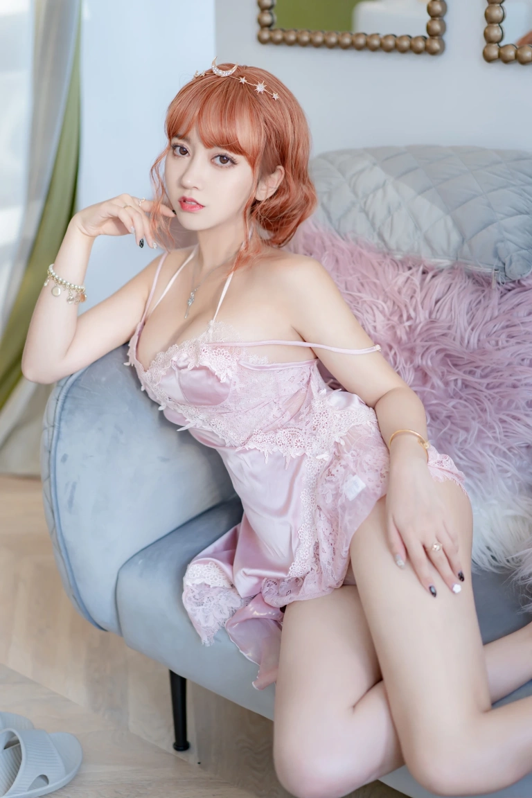过期米线线喵《星月公主》主题写真：63张全套美图
