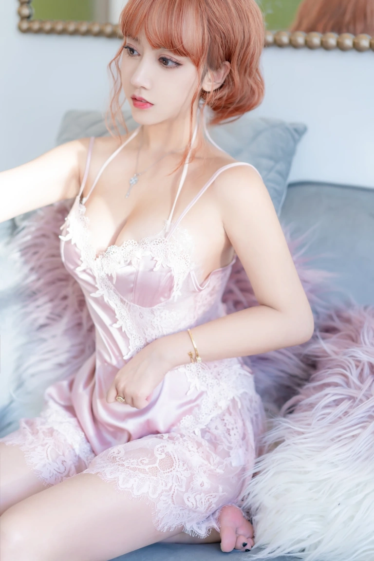 过期米线线喵《星月公主》主题写真：63张全套美图